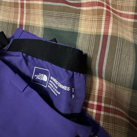 North face pants - Picture 2 of 4